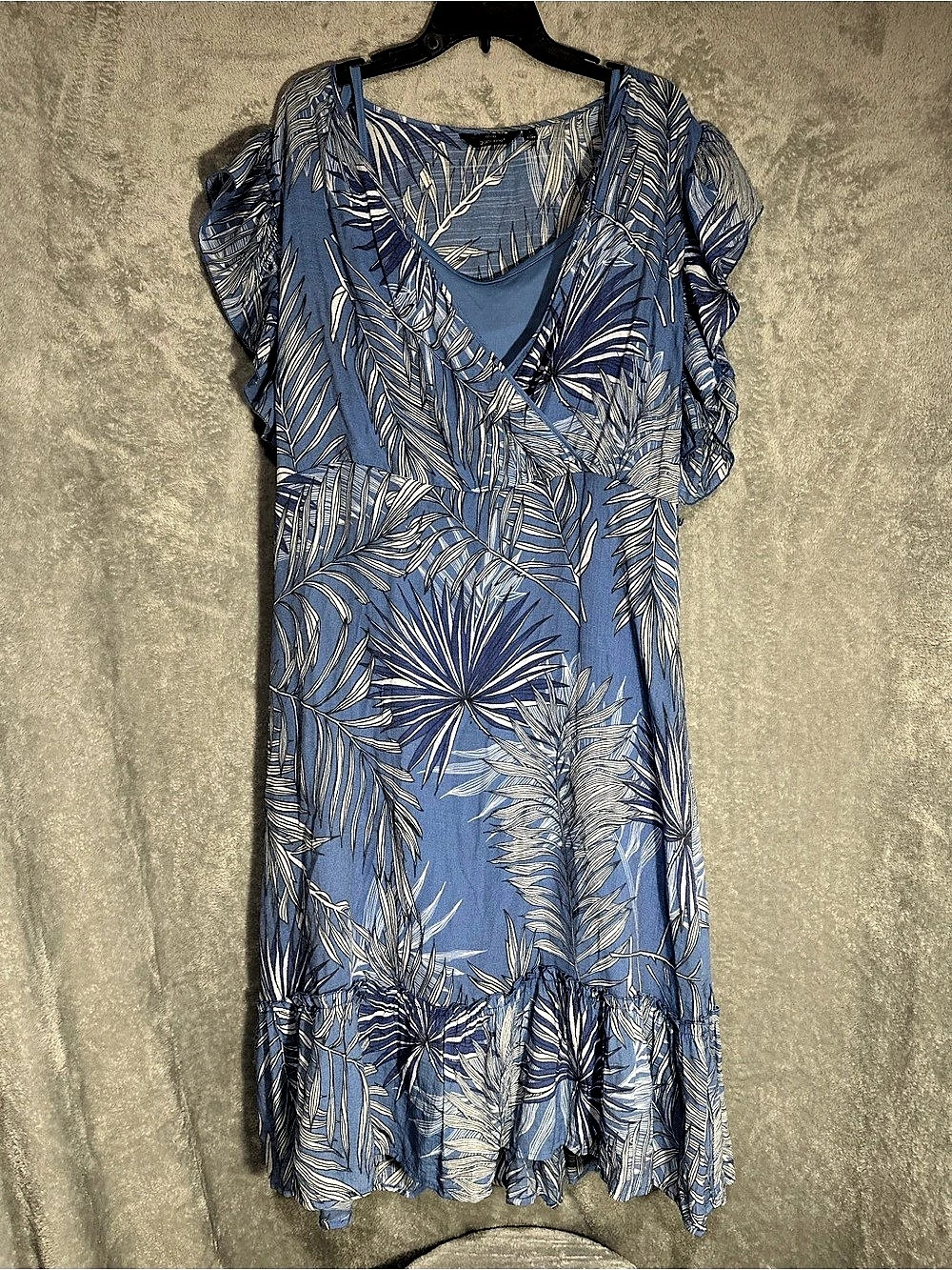 Mlle Gabrielle Floral Midi Dress Blue & White 2X Like New